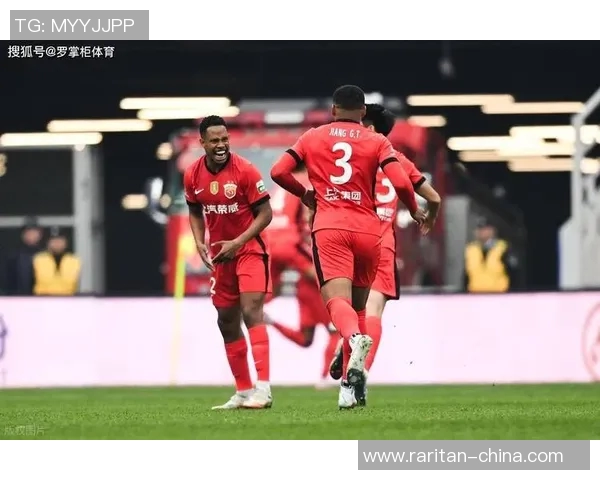 上港与苏宁激战正酣比赛结果揭晓引发球迷热议与期待